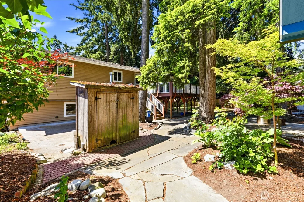 11714 SE 93rd Street Newcastle, WA 98056