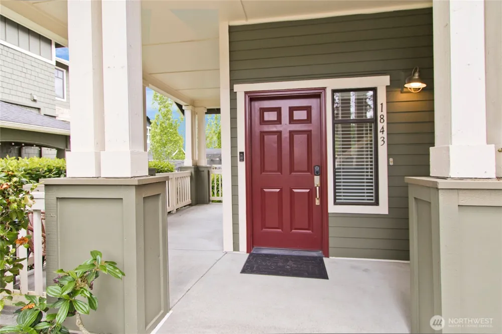 1843 NE Kenyon Court Issaquah, WA 98029