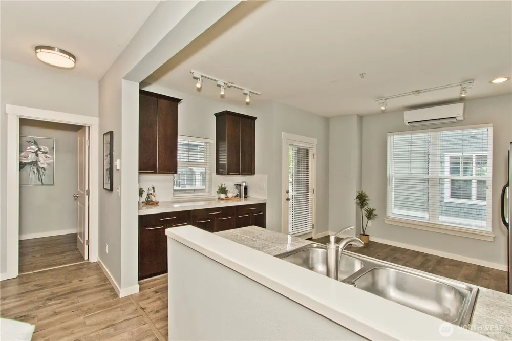 1843 NE Kenyon Court Issaquah, WA 98029