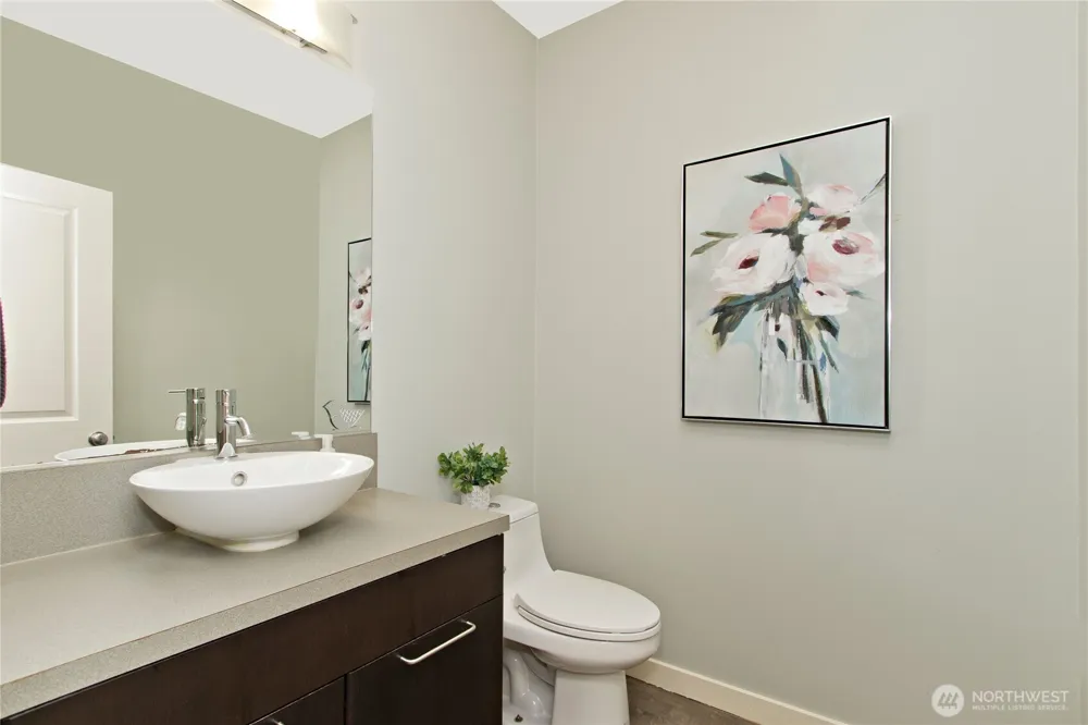 1843 NE Kenyon Court Issaquah, WA 98029