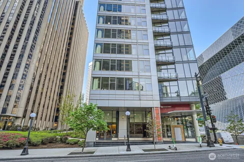 909 5th Avenue #1103