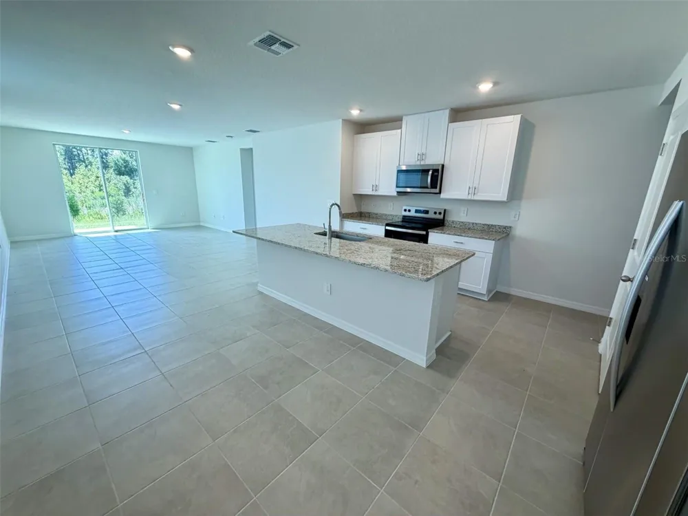 1483 BREKEY WAY Zephyrhills, FL 33541