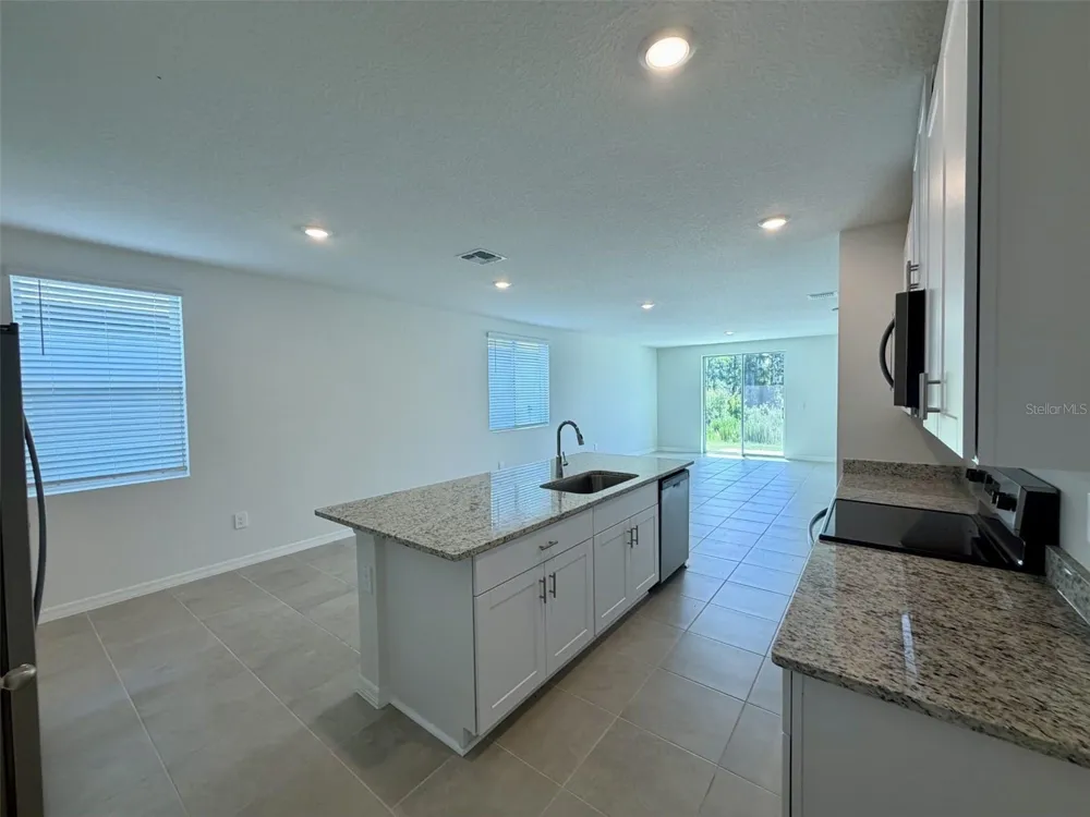 1483 BREKEY WAY Zephyrhills, FL 33541