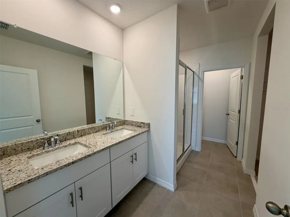 1483 BREKEY WAY Zephyrhills, FL 33541