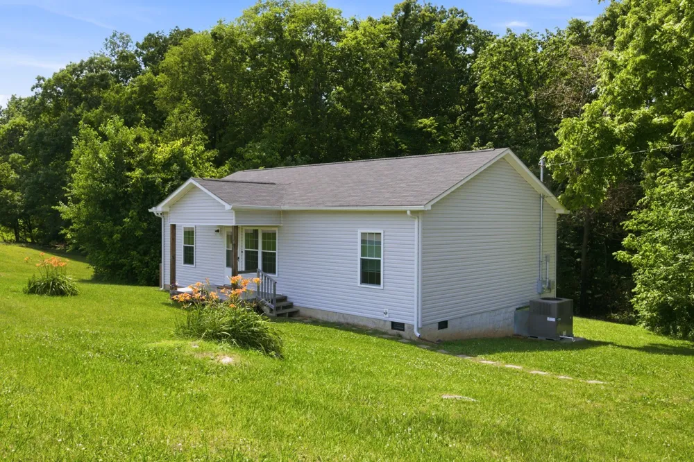 781 Sparta St Spencer, TN 38585