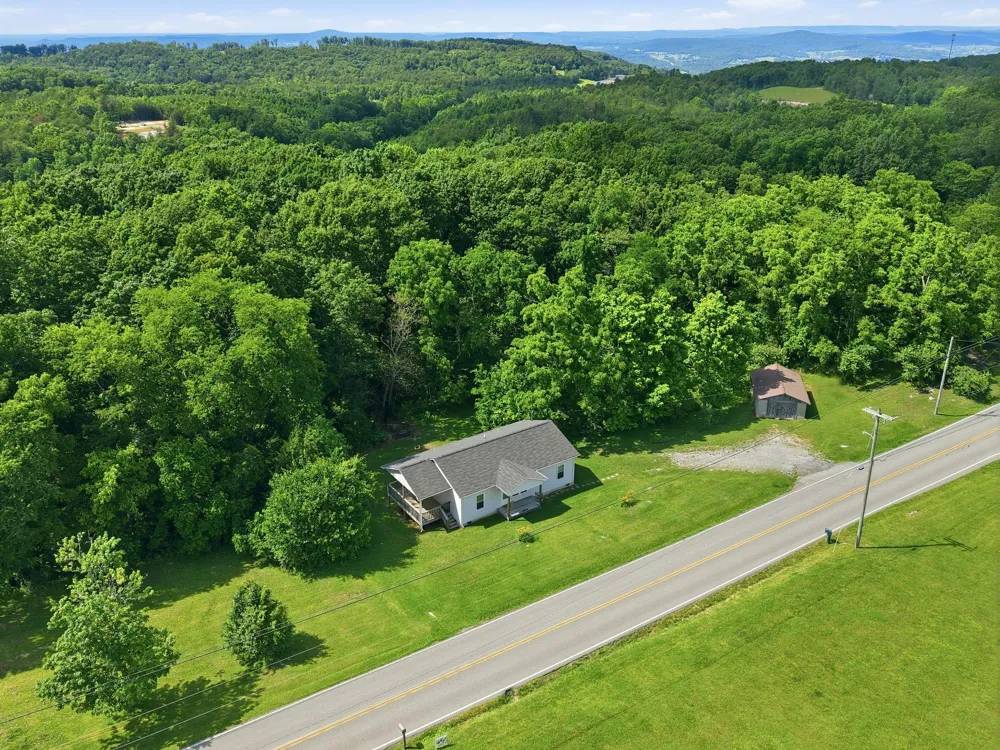 781 Sparta St Spencer, TN 38585