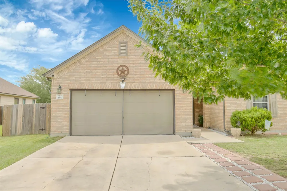 460 Waterleaf Boulevard Kyle, TX 78640