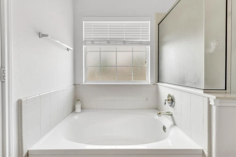 460 Waterleaf Boulevard Kyle, TX 78640