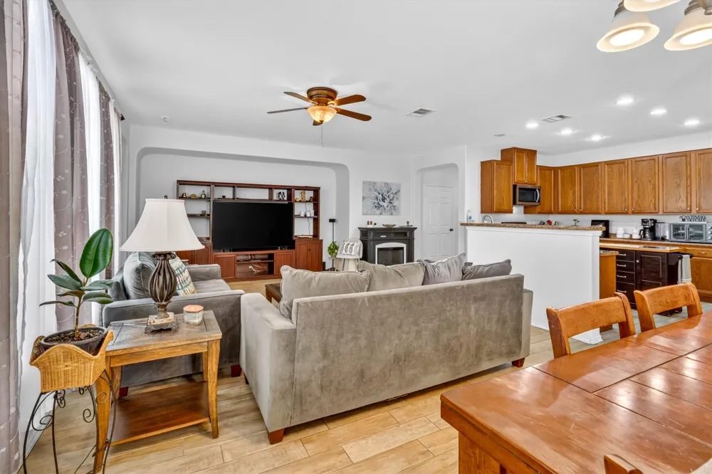 460 Waterleaf Boulevard Kyle, TX 78640