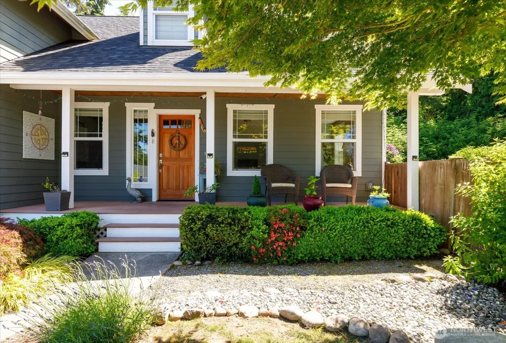 1796 Twin Oaks Lane Freeland, WA 98249
