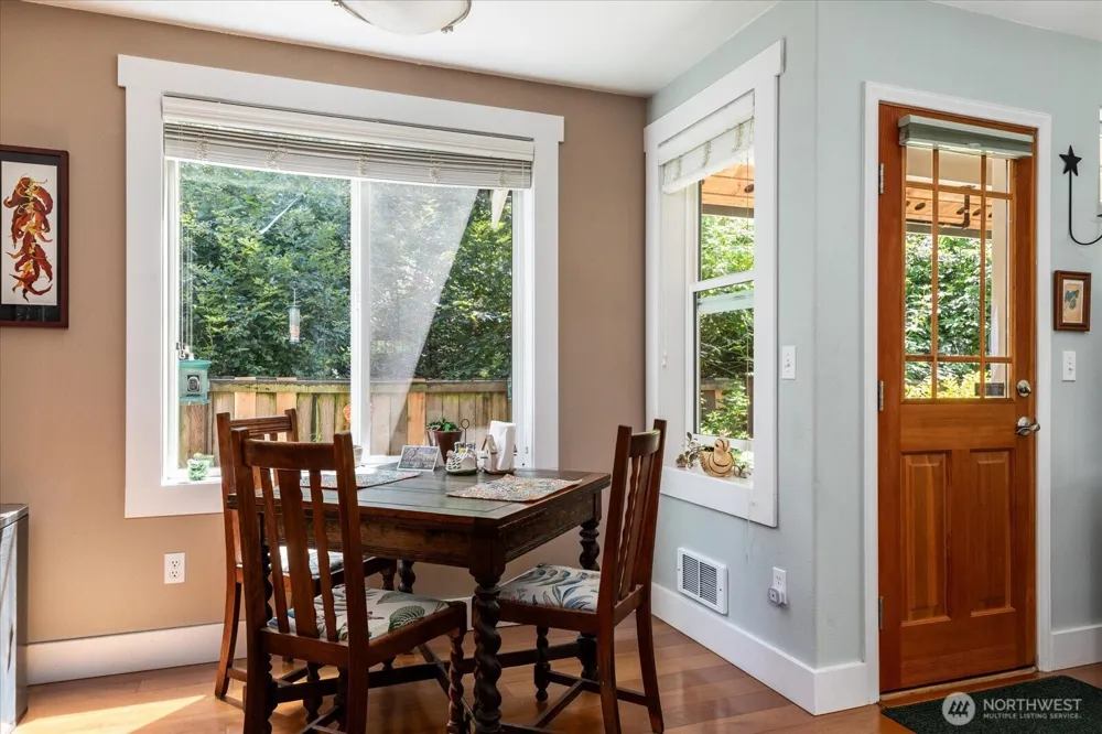 1796 Twin Oaks Lane Freeland, WA 98249