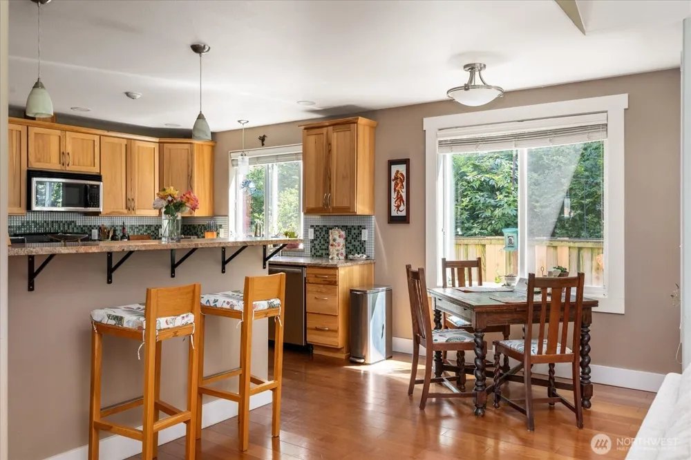 1796 Twin Oaks Lane Freeland, WA 98249