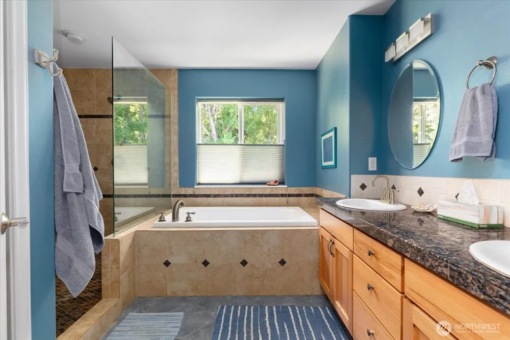 1796 Twin Oaks Lane Freeland, WA 98249