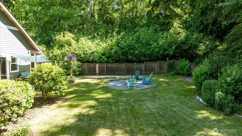 1796 Twin Oaks Lane Freeland, WA 98249