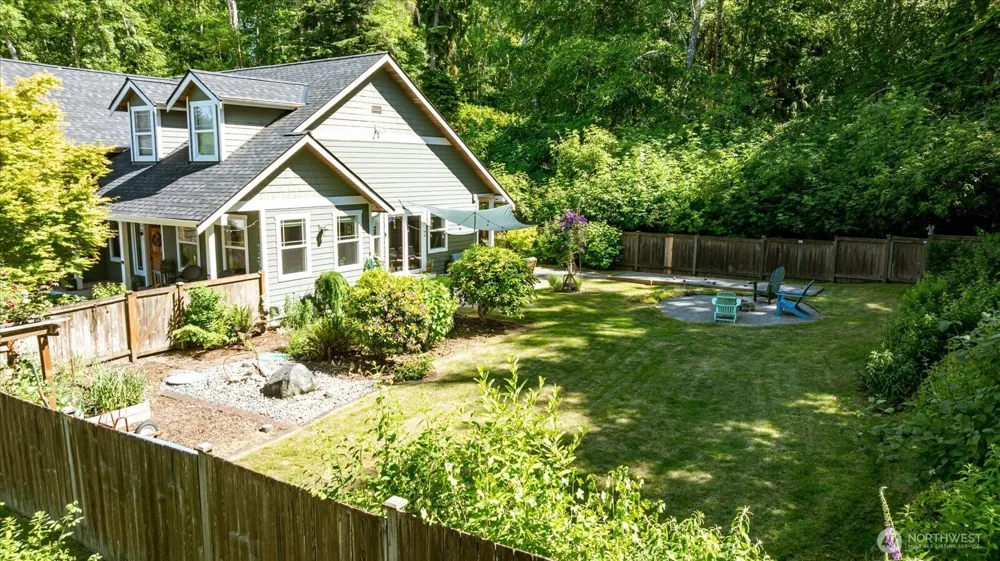 1796 Twin Oaks Lane Freeland, WA 98249