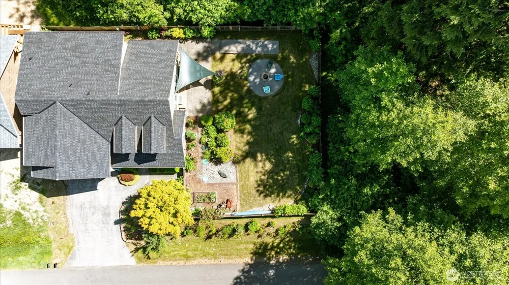 1796 Twin Oaks Lane Freeland, WA 98249
