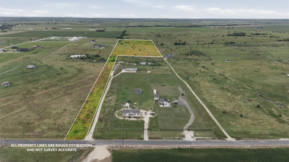 634 County Road 451 Road Coupland, TX 78615