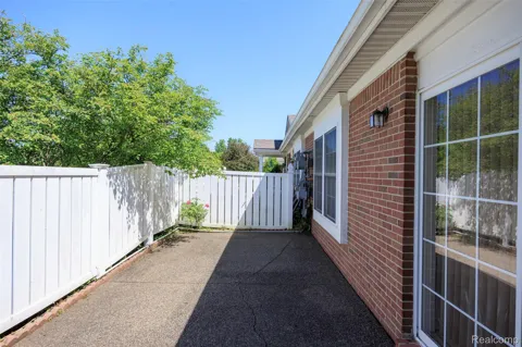 42268 Hanover Drive #4