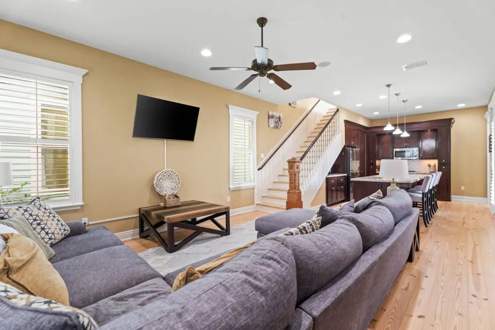412 Sailhouse Way Rockport, TX 78382