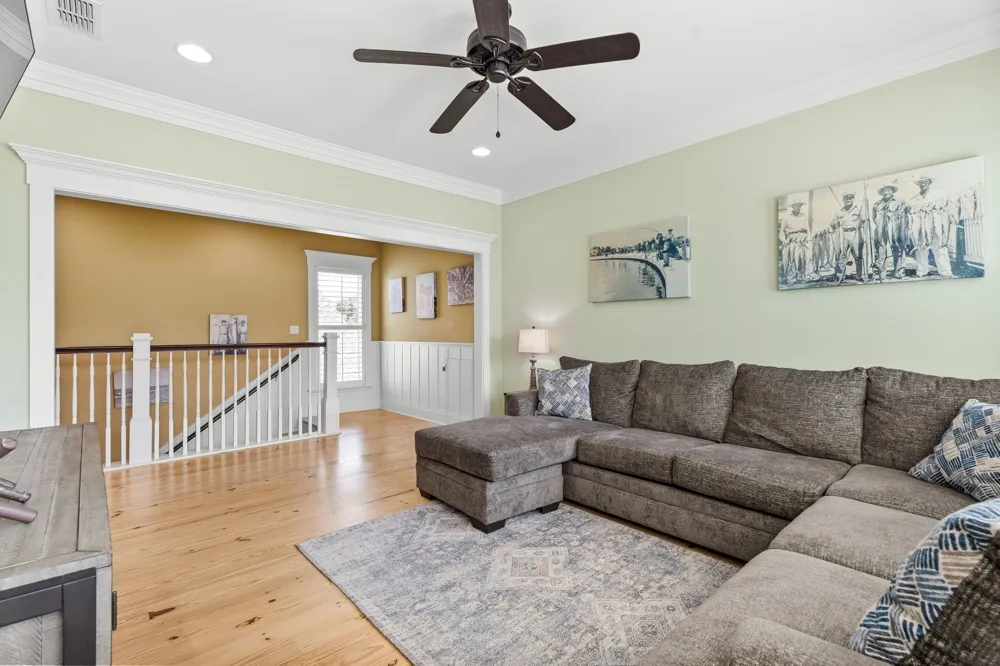 412 Sailhouse Way Rockport, TX 78382