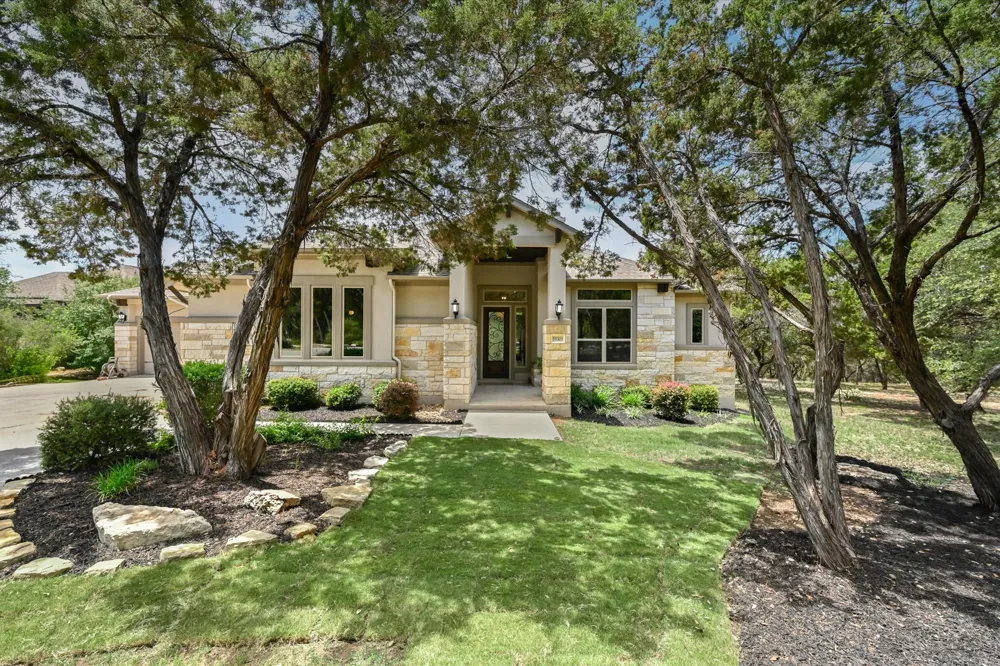 19305 Leisure Lane Jonestown, TX 78645