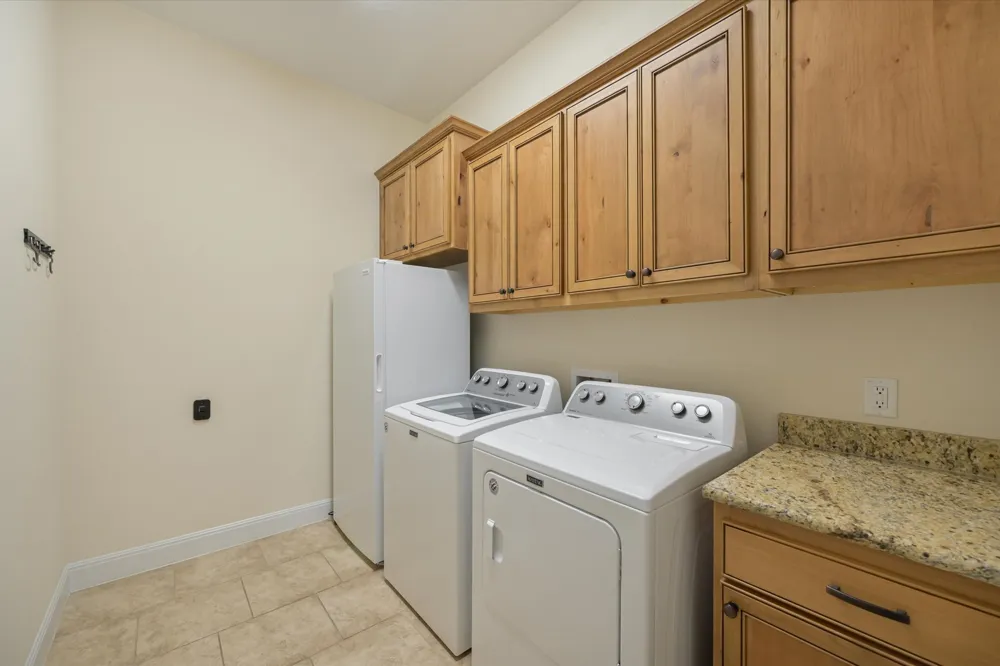 19305 Leisure Lane Jonestown, TX 78645