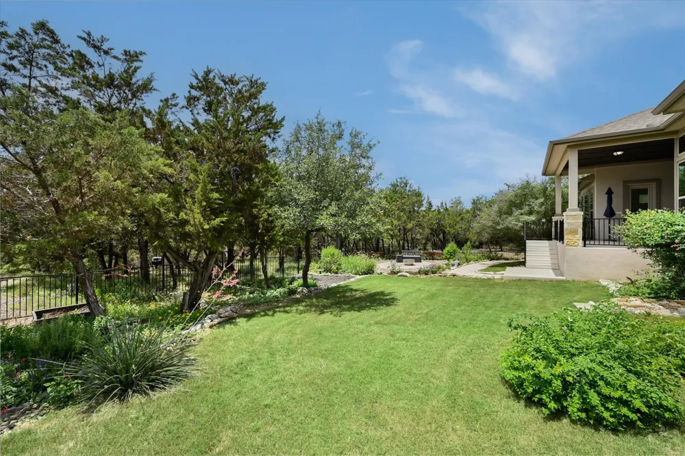 19305 Leisure Lane Jonestown, TX 78645