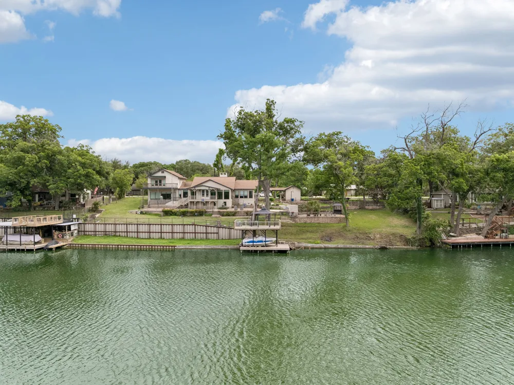 939 Reiley Road Seguin, TX 78155