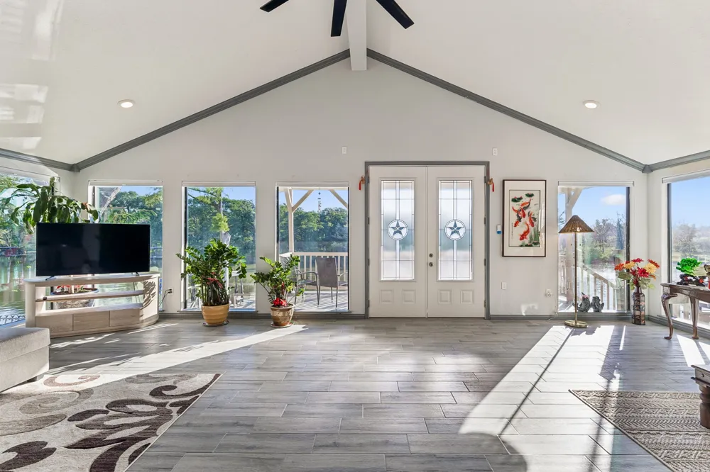 939 Reiley Road Seguin, TX 78155