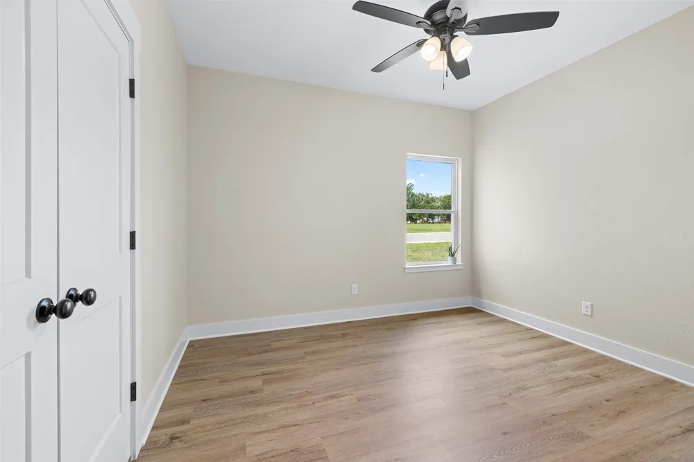 1004 White Tail Cove Lexington, TX 78947