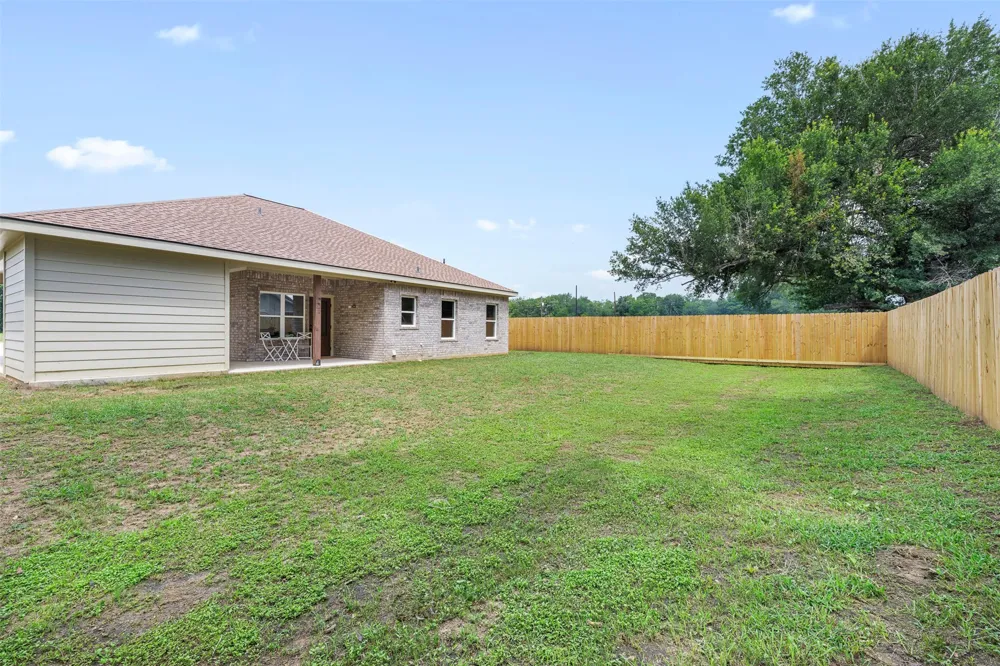1004 White Tail Cove Lexington, TX 78947