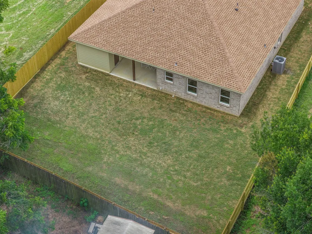 1004 White Tail Cove Lexington, TX 78947