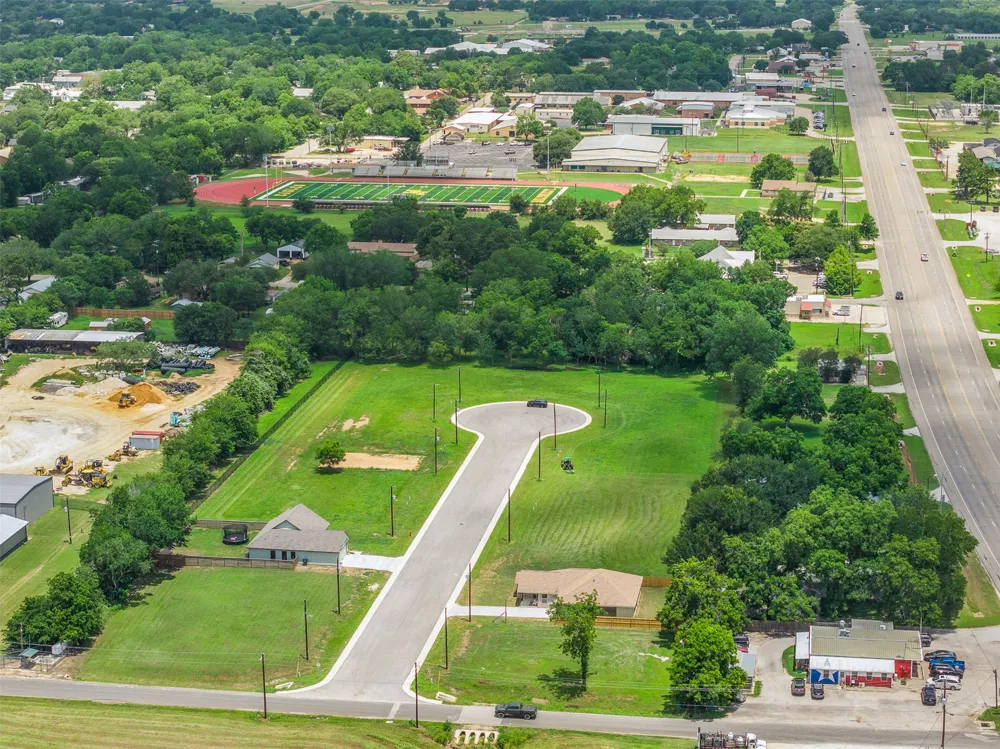 1004 White Tail Cove Lexington, TX 78947