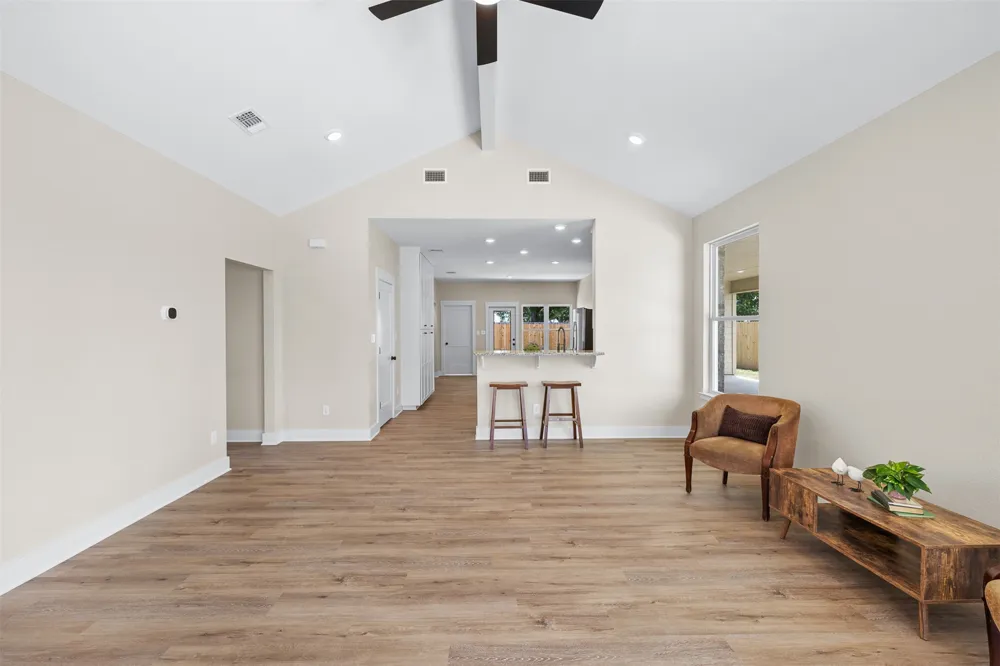 1004 White Tail Cove Lexington, TX 78947
