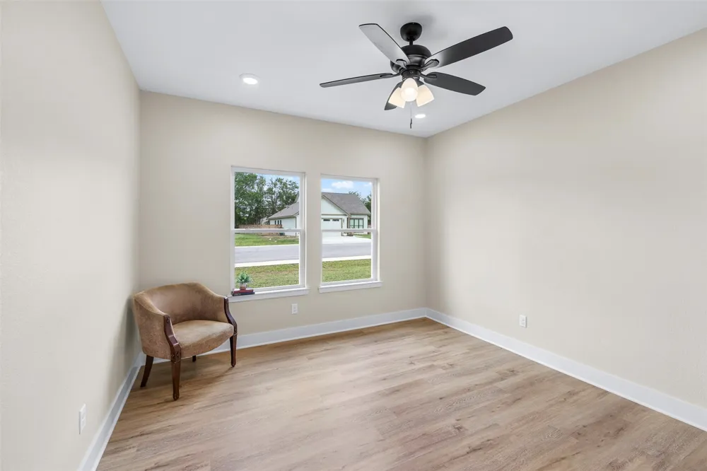 1004 White Tail Cove Lexington, TX 78947
