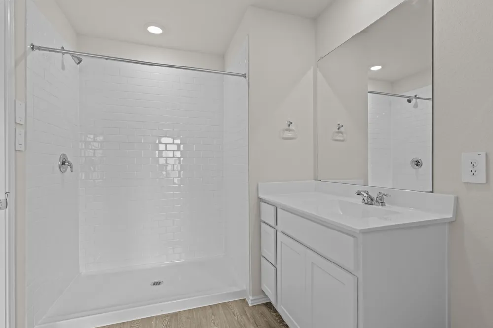 172 Surrey Oaks Maxwell, TX 78656