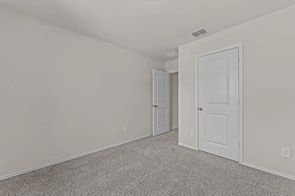 172 Surrey Oaks Maxwell, TX 78656