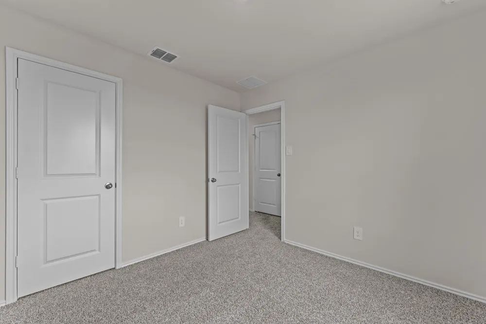 172 Surrey Oaks Maxwell, TX 78656