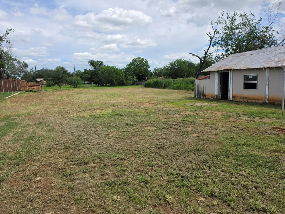 1510 A STREET Floresville, TX 78114