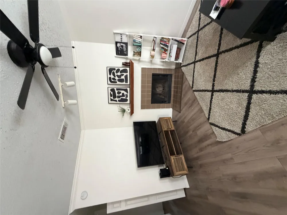 915 W 23rd Street #212 Austin, TX 78705