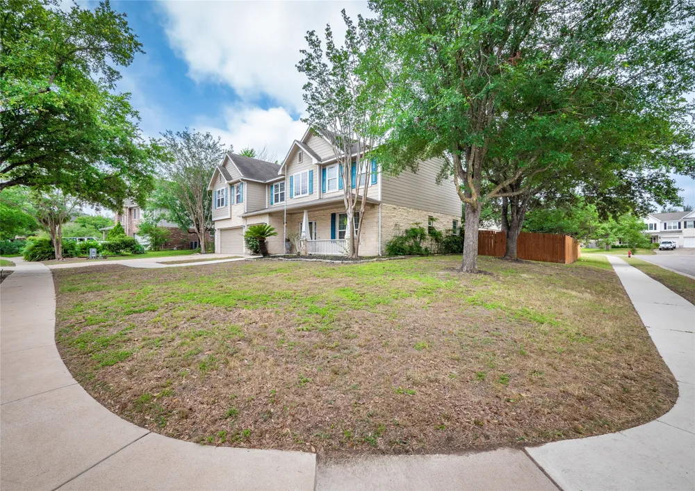 125 Hometown Parkway Kyle, TX 78640