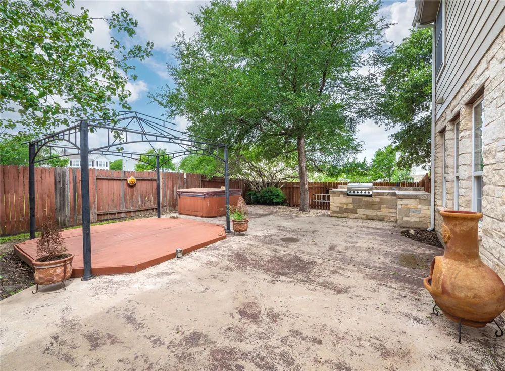 125 Hometown Parkway Kyle, TX 78640