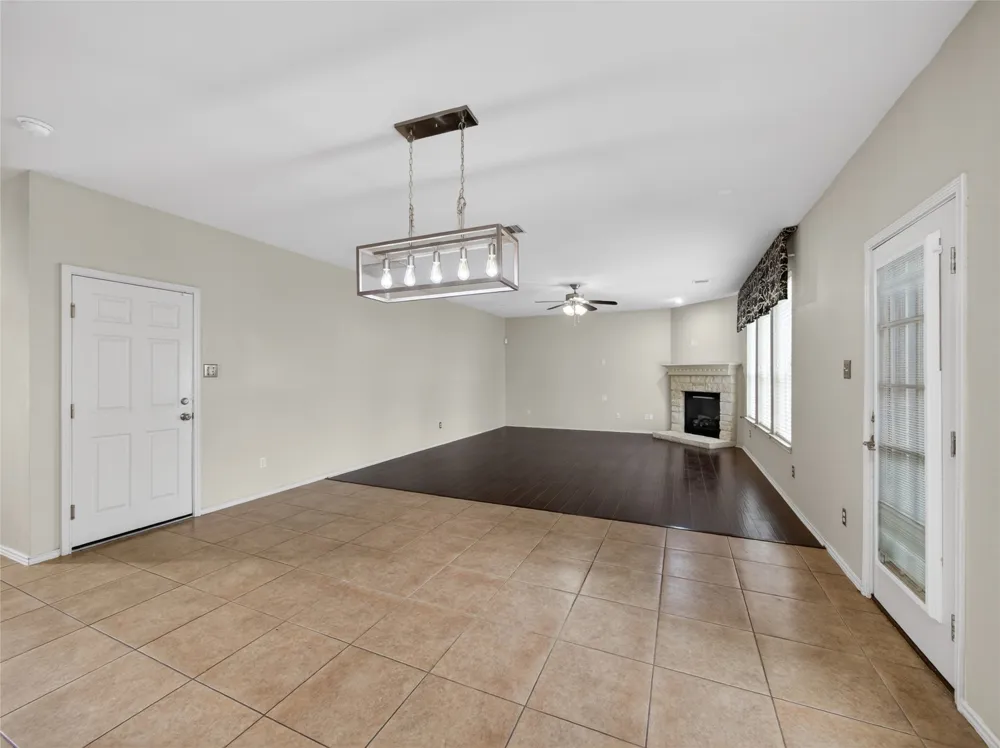 125 Hometown Parkway Kyle, TX 78640