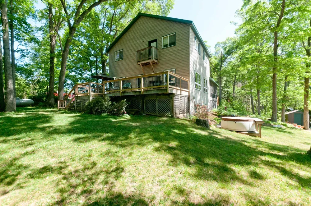 N2992 Jesse Road Sarona, WI 54870