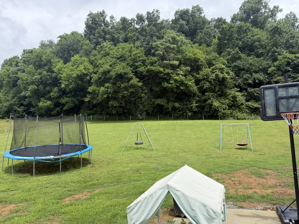 1669 Knob Creek Rd Wartrace, TN 37183
