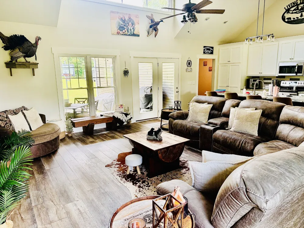 1669 Knob Creek Rd Wartrace, TN 37183
