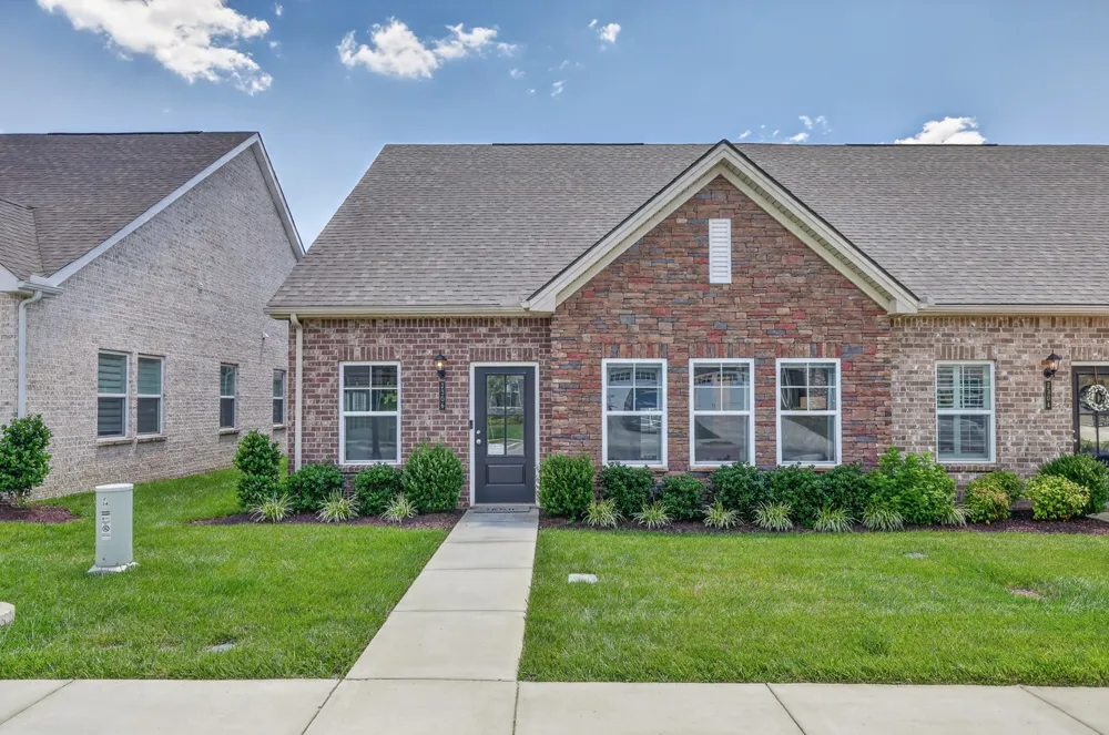 2306 Laurelstone Dr Murfreesboro, TN 37130
