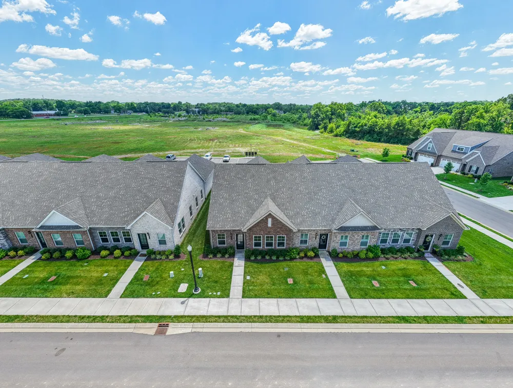 2306 Laurelstone Dr Murfreesboro, TN 37130