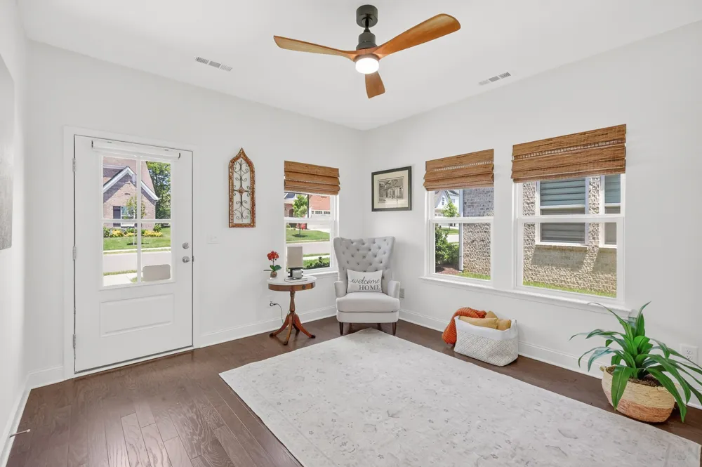 2306 Laurelstone Dr Murfreesboro, TN 37130