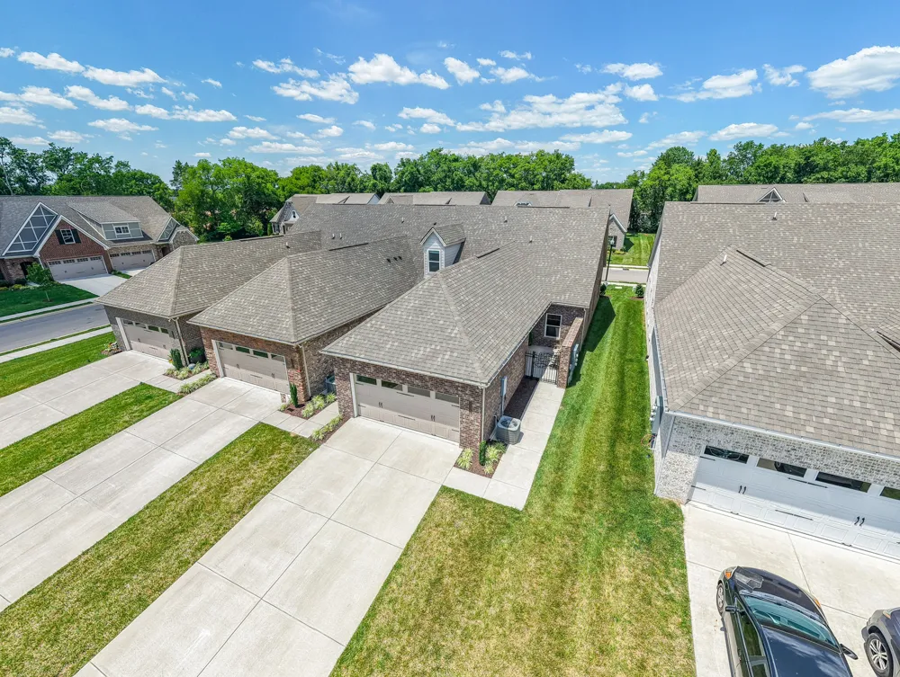 2306 Laurelstone Dr Murfreesboro, TN 37130